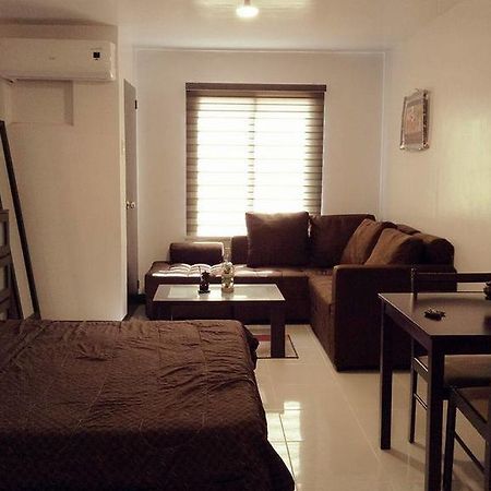 Darvy Suite Muntinlupa City Exterior photo
