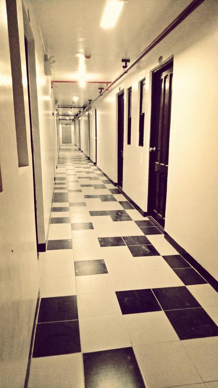 Darvy Suite Muntinlupa City Exterior photo